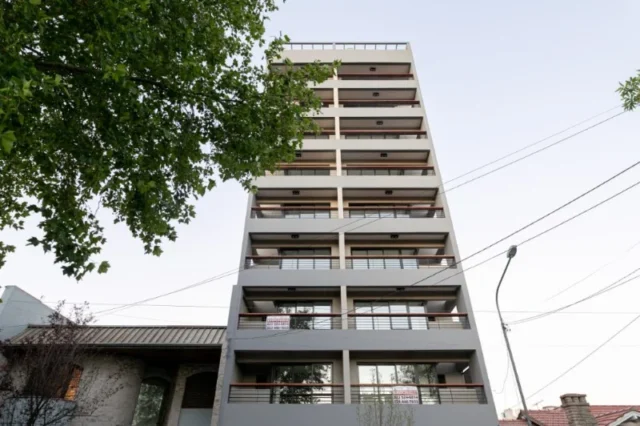 Departamentos, pisos y semipisos en Venta — Garay 3451