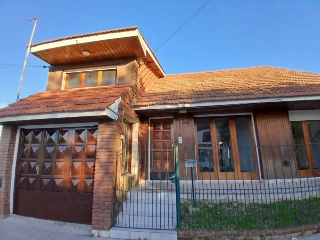 Casas, chalets en Alquiler — Republica del Libano 2172