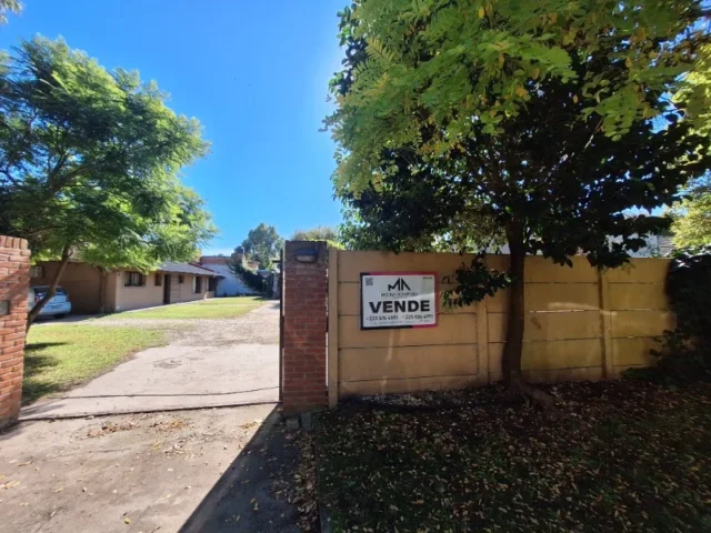 Casas, chalets en Venta — C. Las Rosas 1255