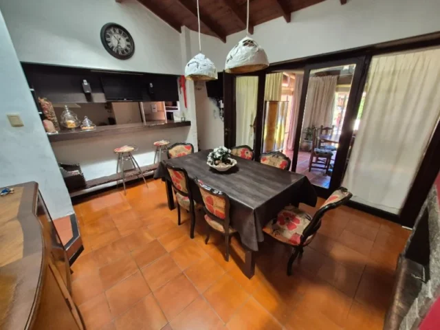 Casas, chalets en Venta — Matienzo 1730
