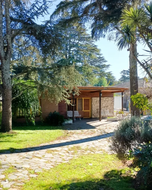 Casas, chalets en Venta — Av. Argentina y Bautista