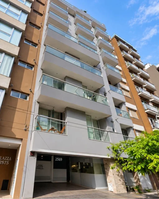 Departamentos, pisos y semipisos en Alquiler — Plaza Mitre