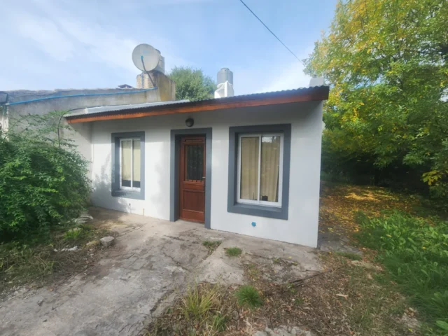 Casas, chalets en Venta — Los claveles 1181