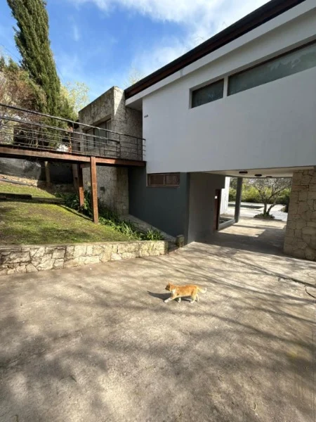 Casas, chalets en Venta — Angela 244