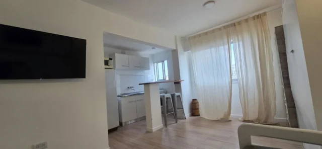 Departamentos, pisos y semipisos en Venta — Luro 3050