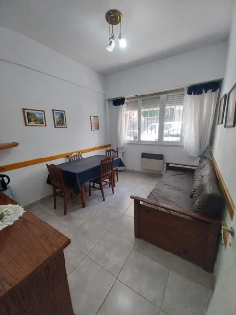 Departamentos, pisos y semipisos en Venta — Corrientes 2174