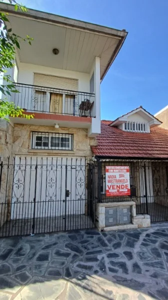 Casas, chalets en Venta — MARIANO ACOSTA 488