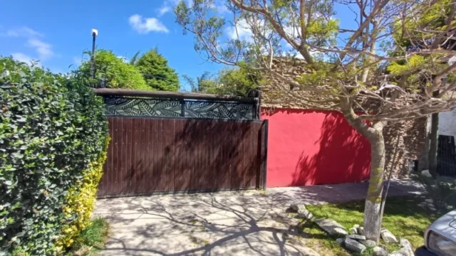 Casas, chalets en Venta — Mariano Acosta 145