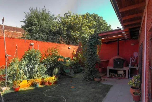 Casas, chalets en Venta — hernandarias 9366