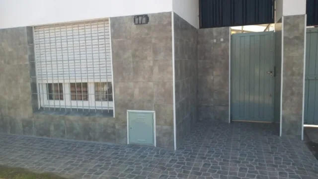 Casas, chalets en Alquiler — reforma universitaria 171