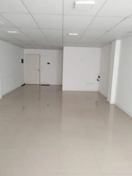 Oficinas en Alquiler — Pedraza 1010