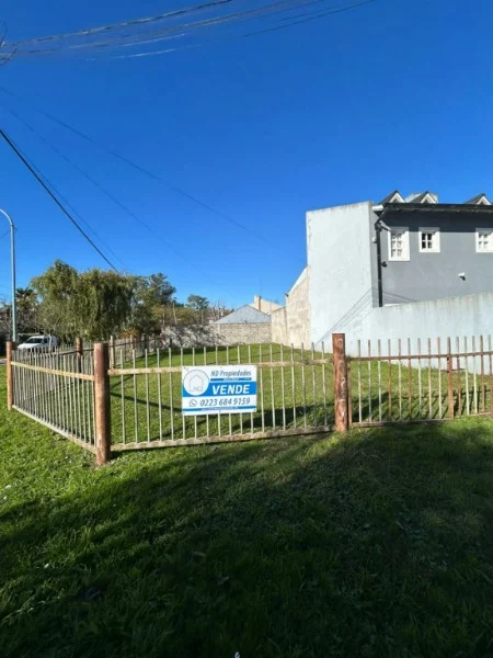 Lotes y terrenos en Venta — Lasalle 1667