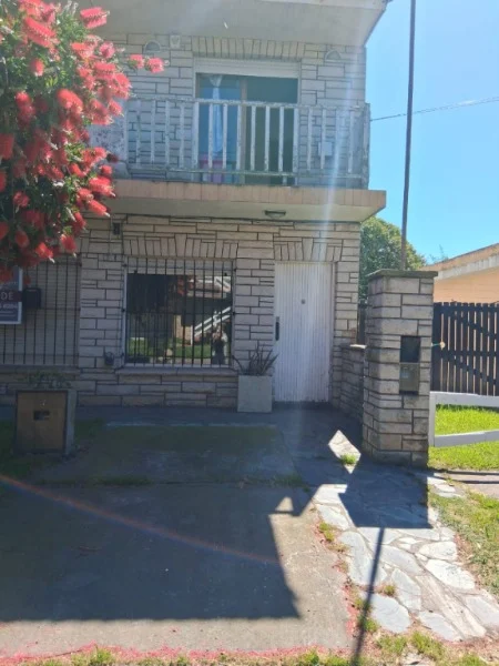 Dúplex en Venta — Ciudad De Oneglia 500