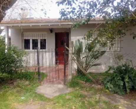 Casas, chalets en Venta — 433 y 10 bis