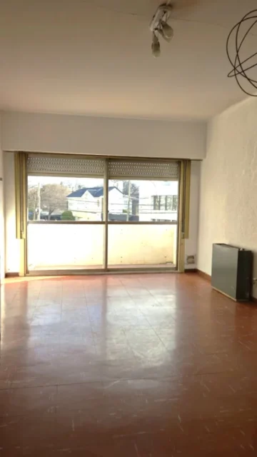Departamentos, pisos y semipisos en Alquiler — Dorrego 3350