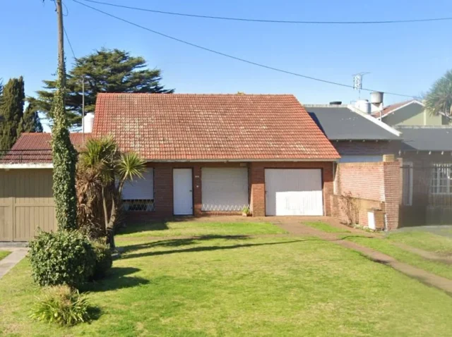Casas, chalets en Venta — Cervantes Saavedra 2600