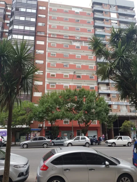 Departamentos, pisos y semipisos en Venta — Avenida independencia 1100