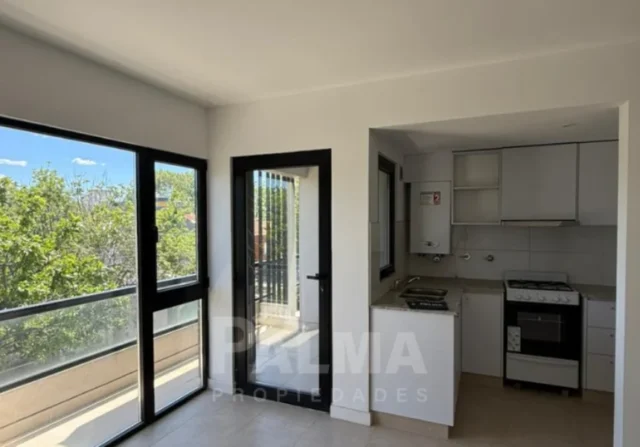 Departamentos, pisos y semipisos en Venta — 14 de Julio 600