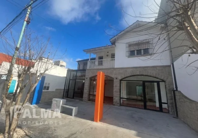 Oficinas en Alquiler — Güemes 2300