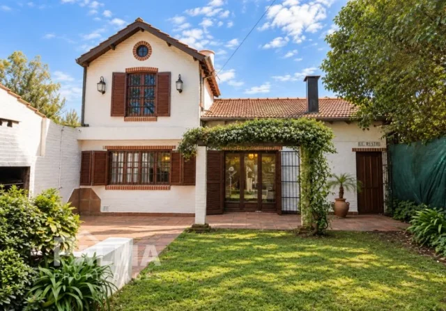 Casas, chalets en Venta — Agustin Rodriguez 2137
