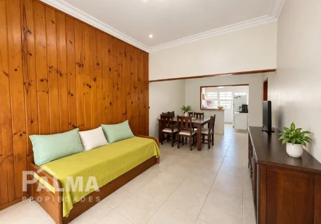 Casas, chalets en Venta — Azcuénaga 2800