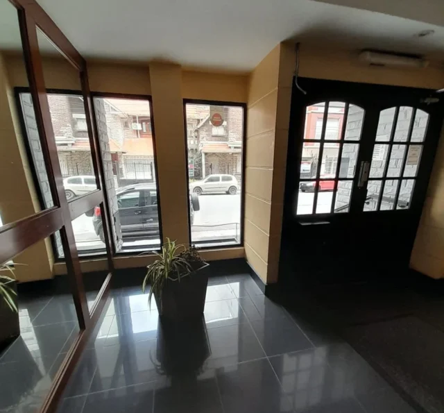 Departamentos, pisos y semipisos en Venta — Falucho 1600