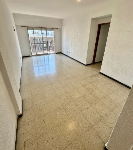 Departamentos, pisos y semipisos en Alquiler — Av. Colón 2600