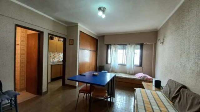 Departamentos, pisos y semipisos en Alquiler — Catamarca 2317