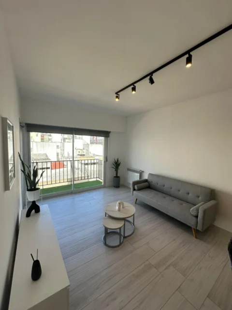 Departamentos, pisos y semipisos en Venta — San Martín 2267