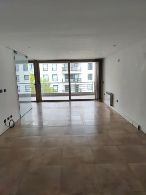 Departamentos, pisos y semipisos en Alquiler — Sarmiento 3256