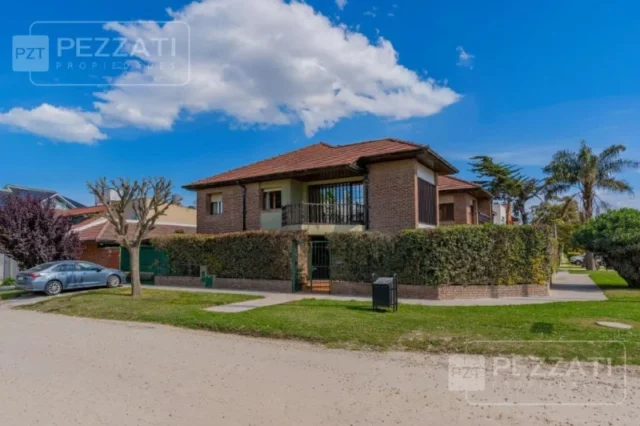 Casas, chalets en Venta — Zona Los Pinares
