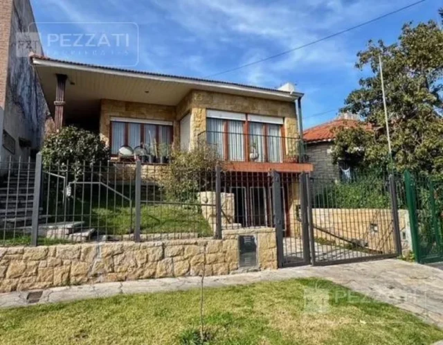 Casas, chalets en Venta — Rivas 2900