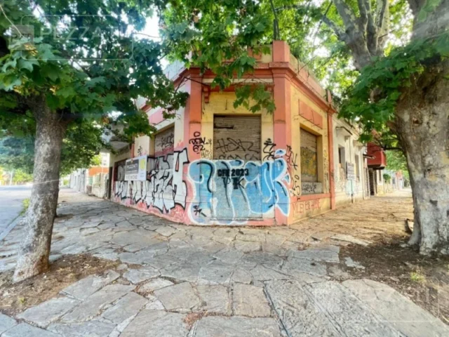 Lotes y terrenos en Venta — Moreno 4000