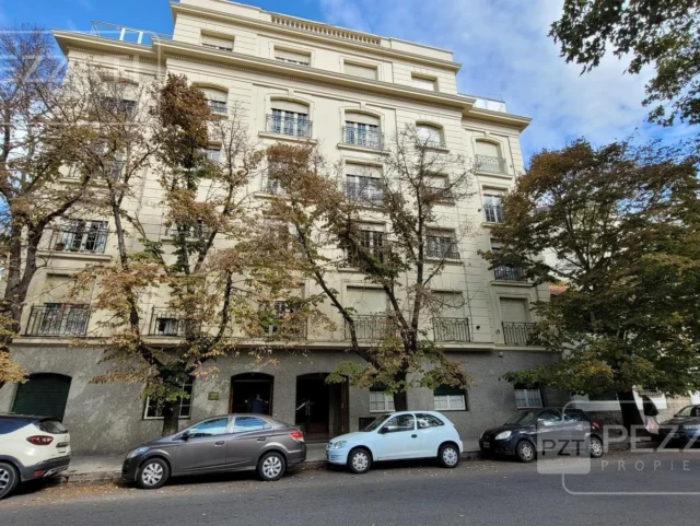 Departamentos, pisos y semipisos en Venta — Alberti 2500