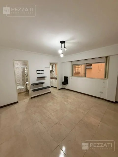 Departamentos, pisos y semipisos en Venta — Arenales 2200