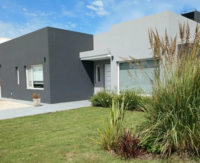 Casas, chalets en Venta — Ruta 2 km 396
