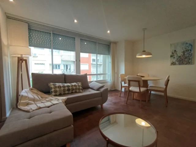 Departamentos, pisos y semipisos en Venta — Corrientes 2329