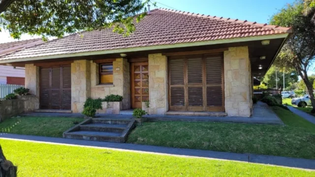 Casas, chalets en Venta — Aragon