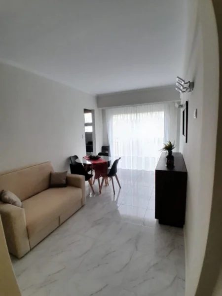 Departamentos, pisos y semipisos en Venta — Entre ríos 2281