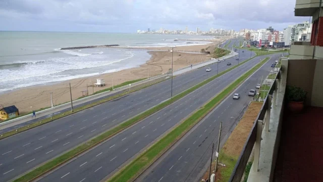 Departamentos, pisos y semipisos en Alquiler — Avenida Félix U. Camet 1369