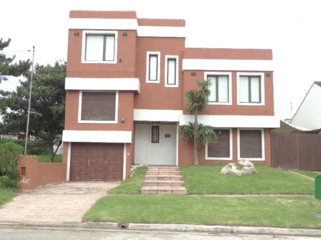 Casas, chalets en Venta — carriego 938