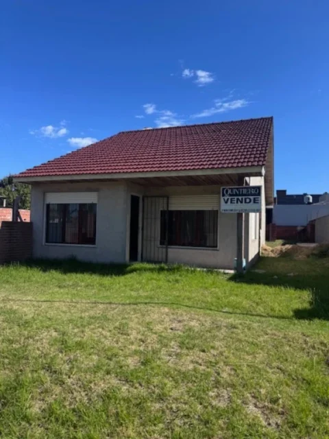 Casas, chalets en Venta — Cdad. de Oneglia 262