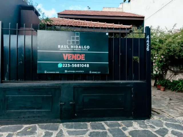 PH en Venta — hipolito yrigoyen 4456