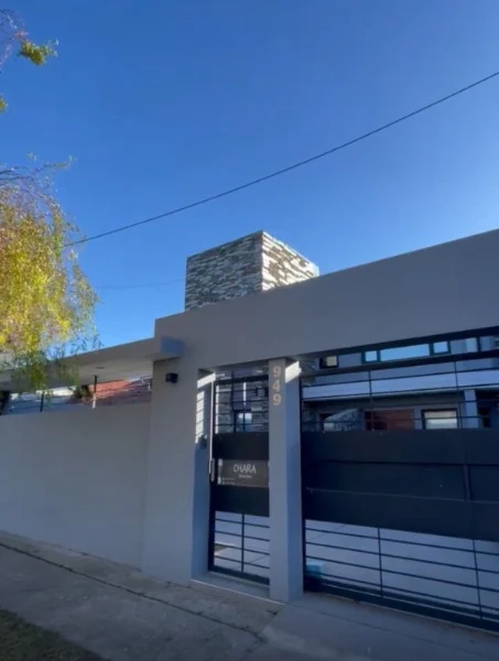 Casas, chalets en Venta — Roffo 949