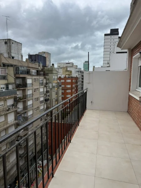 Departamentos, pisos y semipisos en Venta — entre rios 1962