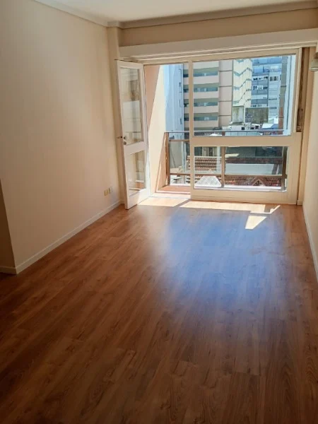 Departamentos, pisos y semipisos en Venta — Belgrano 2250