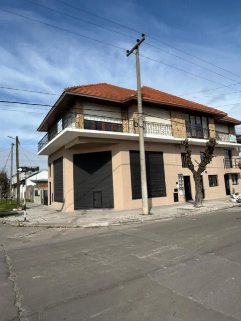 PH en Venta — 1 De Mayo y Garay