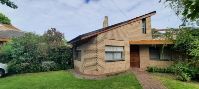 Casas, chalets en Venta — Chaco 3500