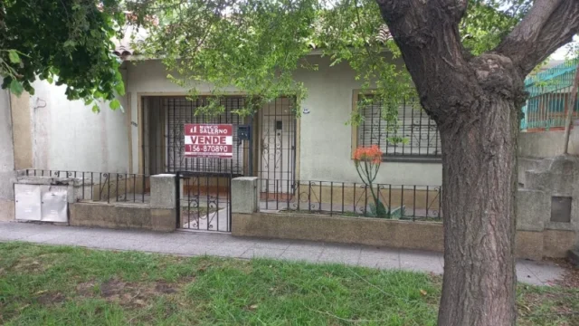 Casas, chalets en Venta — Vertiz 4353