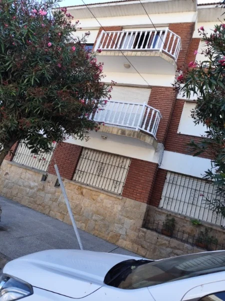 Departamentos, pisos y semipisos en Venta — Brandsen 3514